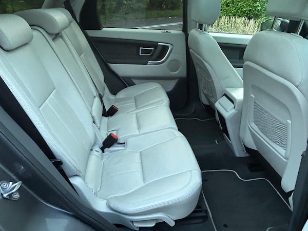 Used Land Rover Discovery Sport 2016 for sale - 74584724: Photo 3