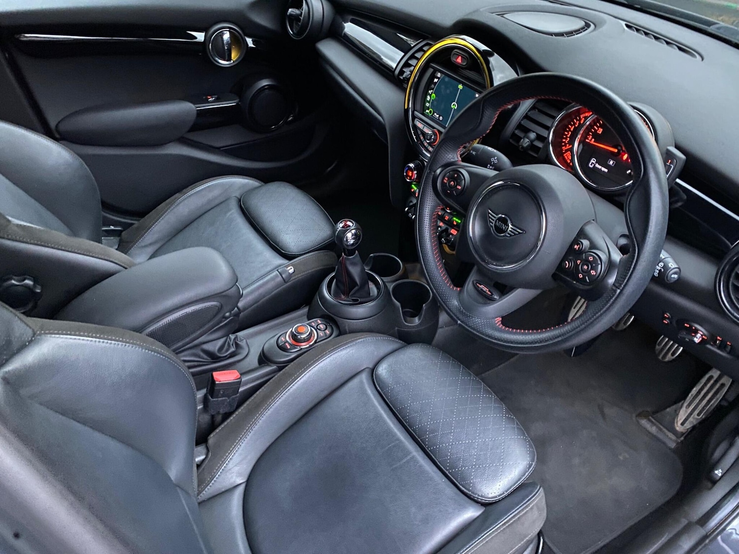 Used MINI Hatch 2018 for sale - 76240161: Photo 24