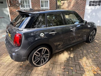 Used MINI Hatch 2018 for sale - 76240161: Photo 2
