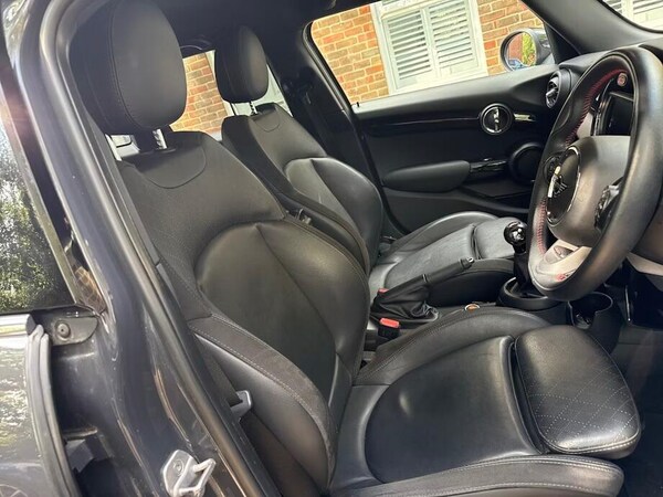 Used MINI Hatch 2018 for sale - 76240161: Photo 4