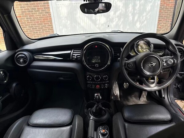 Used MINI Hatch 2018 for sale - 76240161: Photo 6