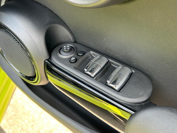 Used MINI Convertible 2022 for sale - 75387504: Photo 21