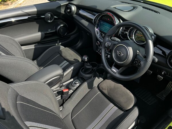 Used MINI Convertible 2022 for sale - 75387504: Photo 23