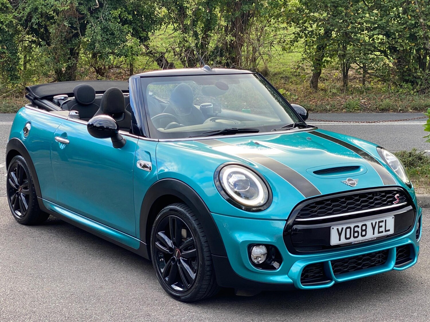 Used MINI Convertible 2018 for sale - 76988410: Photo 11