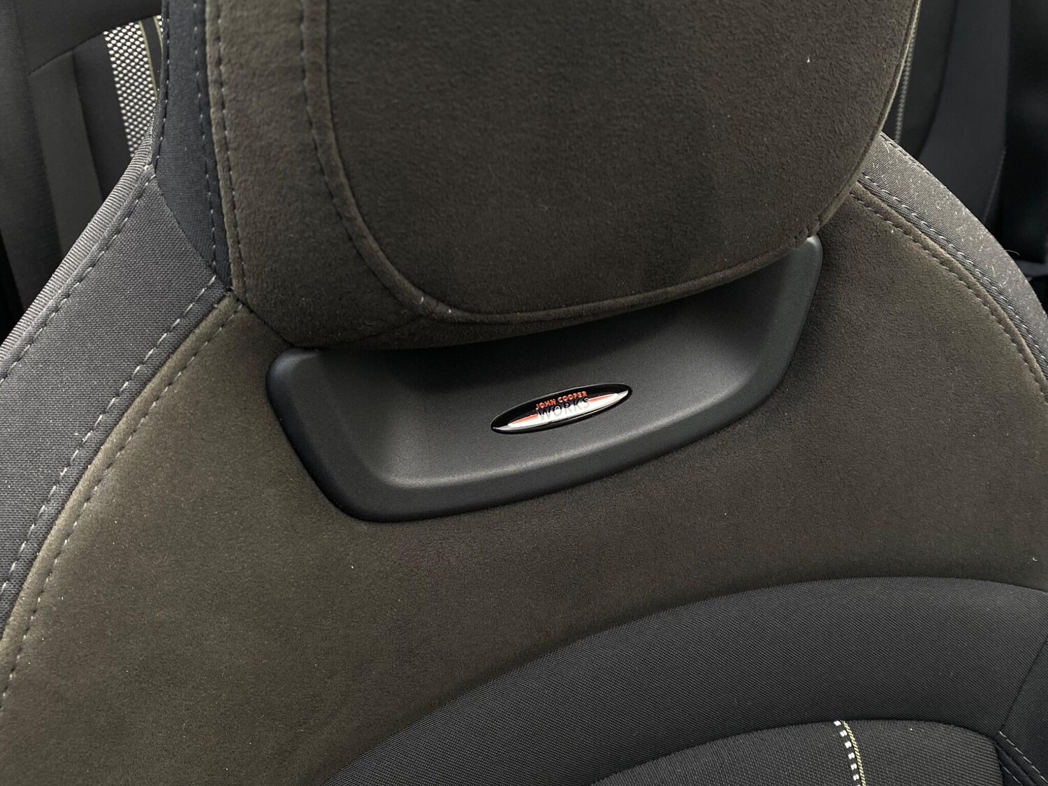 Used MINI Convertible 2018 for sale - 76988410: Photo 25