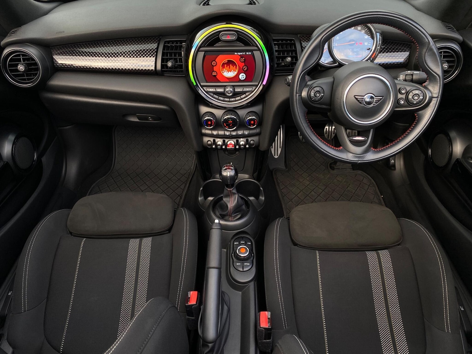 Used MINI Convertible 2018 for sale - 76988410: Photo 3