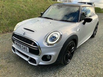 Used MINI Hatch 2019 for sale - 77358365: Photo