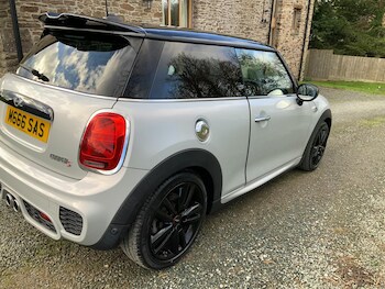 Used MINI Hatch 2019 for sale - 77358365: Photo