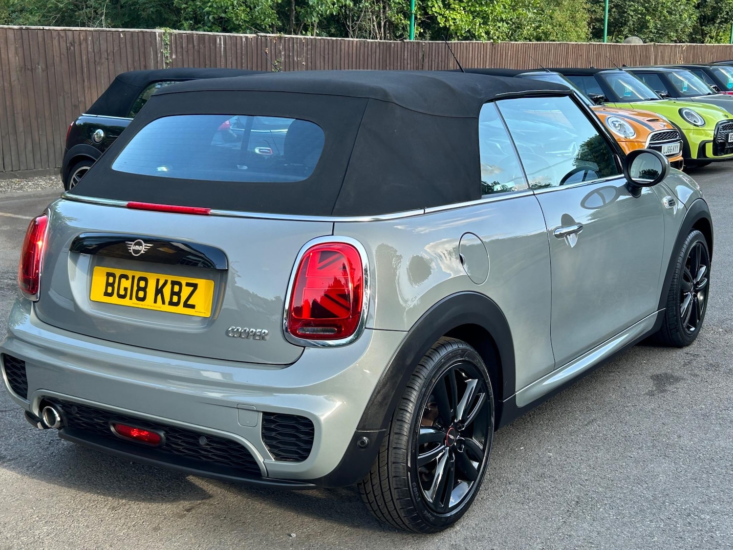 Used MINI Convertible 2018 for sale - 77214850: Photo 5