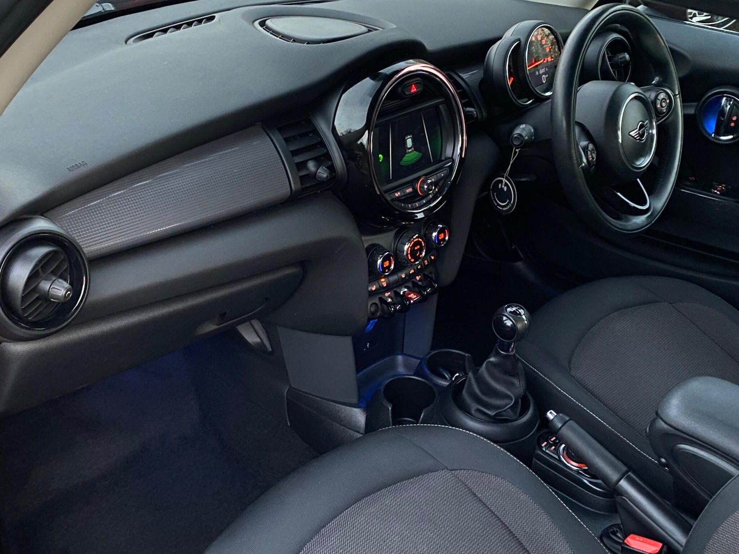 Used MINI Hatch 2019 for sale - 76898511: Photo 17