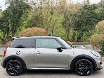 Used MINI Hatch 2020 for sale - 77497313: Photo