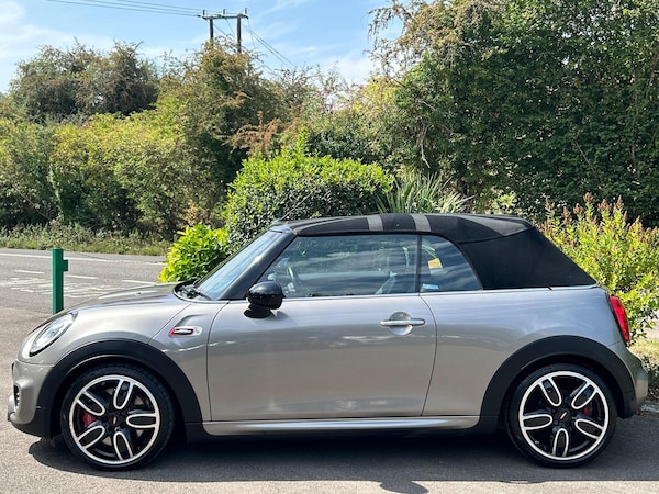 Used MINI Convertible 2017 for sale - 75268594: Photo 25