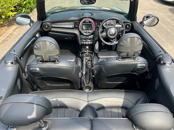 Used MINI Convertible 2017 for sale - 75268594: Photo 5