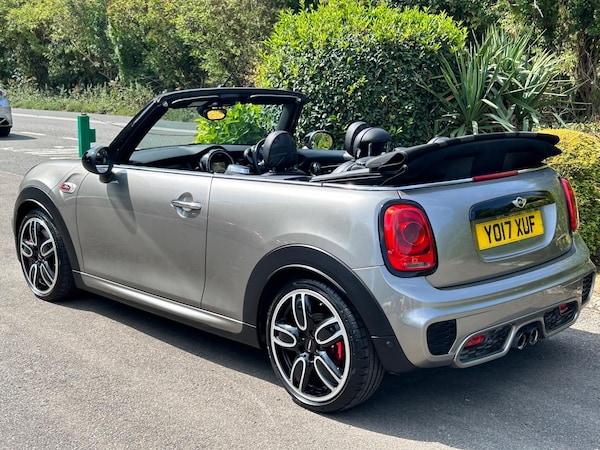 Used MINI Convertible 2017 for sale - 75268594: Photo 9