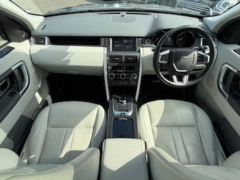 Used Land Rover Discovery Sport 2018 for sale - 77411481: Photo