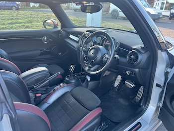 Used MINI Hatch 2019 for sale - 78404812: Photo