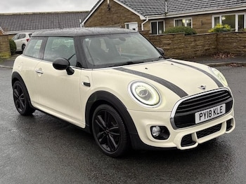 Used MINI Hatch 2018 for sale - 76976860: Photo