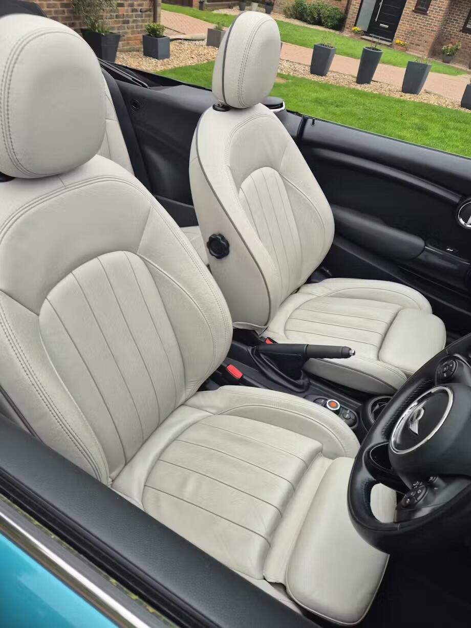 Used MINI Convertible 2017 for sale - 77940498: Photo 2