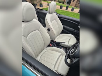 Used MINI Convertible 2017 for sale - 77940498: Photo