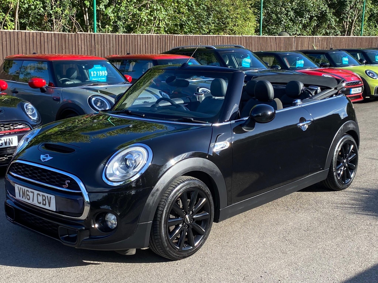 Used MINI Convertible 2017 for sale - 75747018: Photo 13