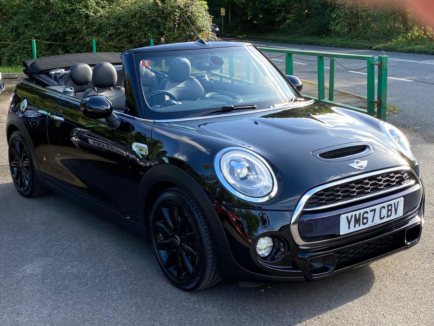 Used MINI Convertible 2017 for sale - 75747018: Photo 19