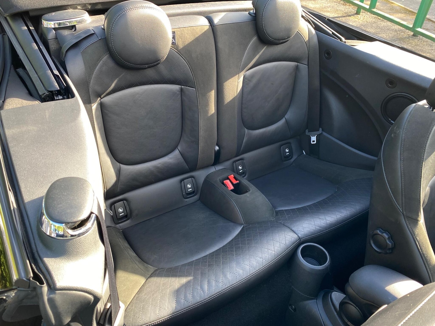 Used MINI Convertible 2017 for sale - 75747018: Photo 21