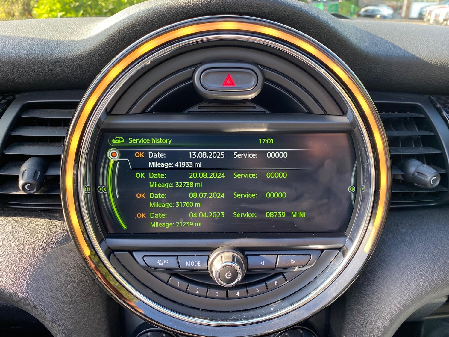 Used MINI Convertible 2017 for sale - 75747018: Photo 5