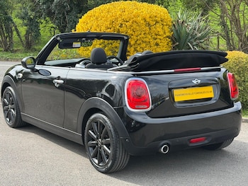Used MINI Convertible 2017 for sale - 77939574: Photo