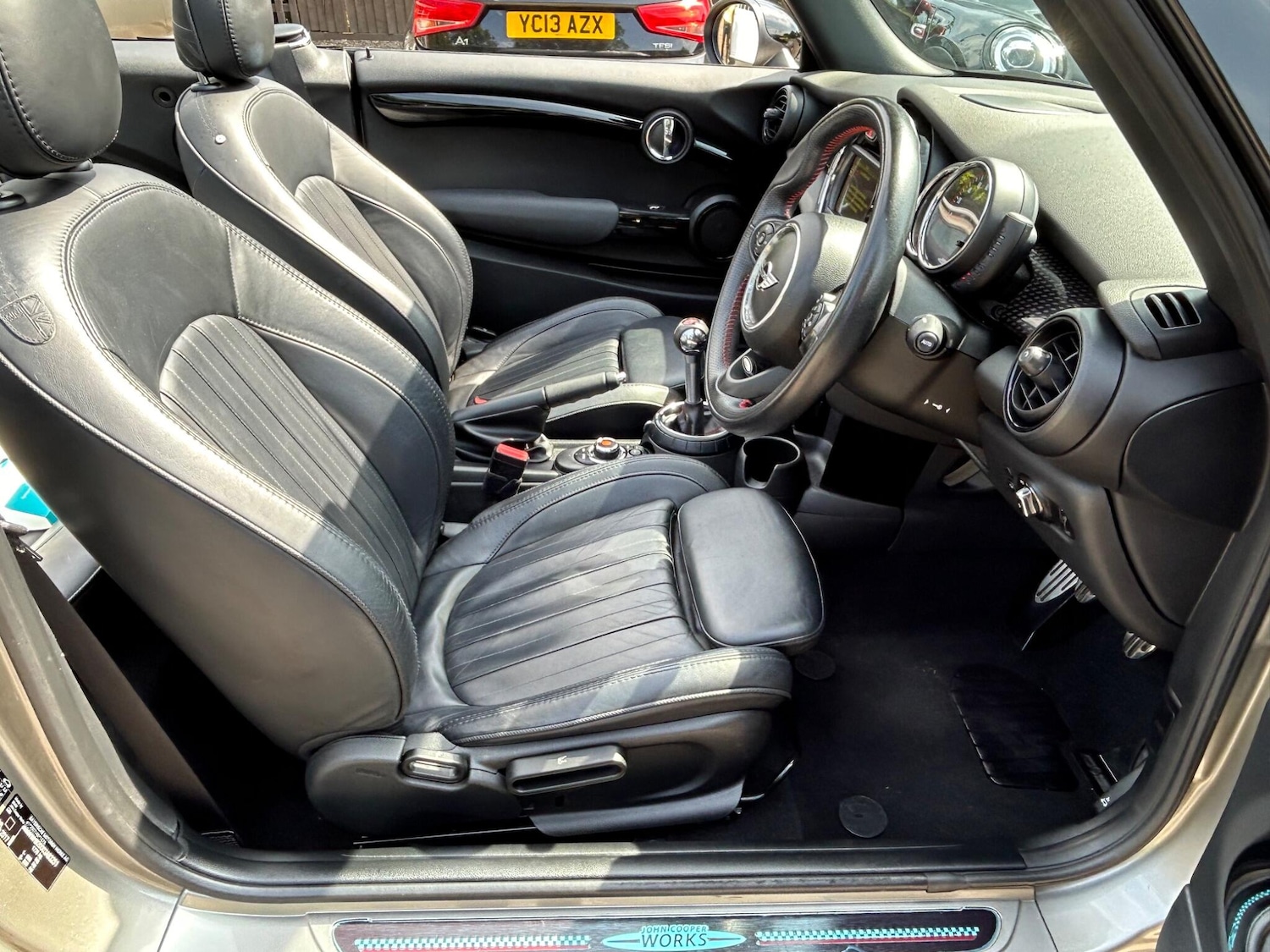 Used MINI Convertible 2017 for sale - 76995037: Photo 16