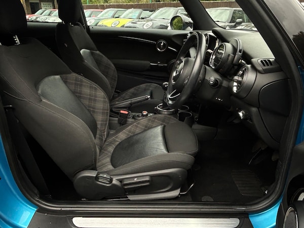 Used MINI Hatch 2015 for sale - 76270556: Photo 25
