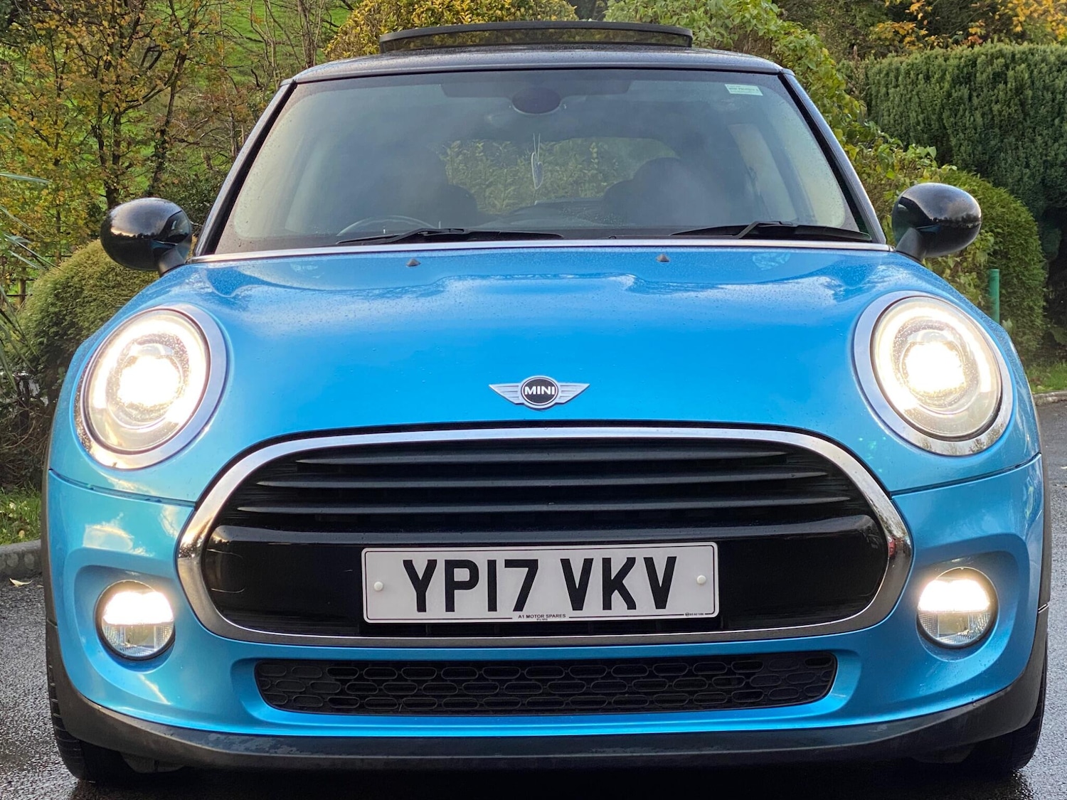 Used MINI Hatch 2017 for sale - 76993443: Photo 2