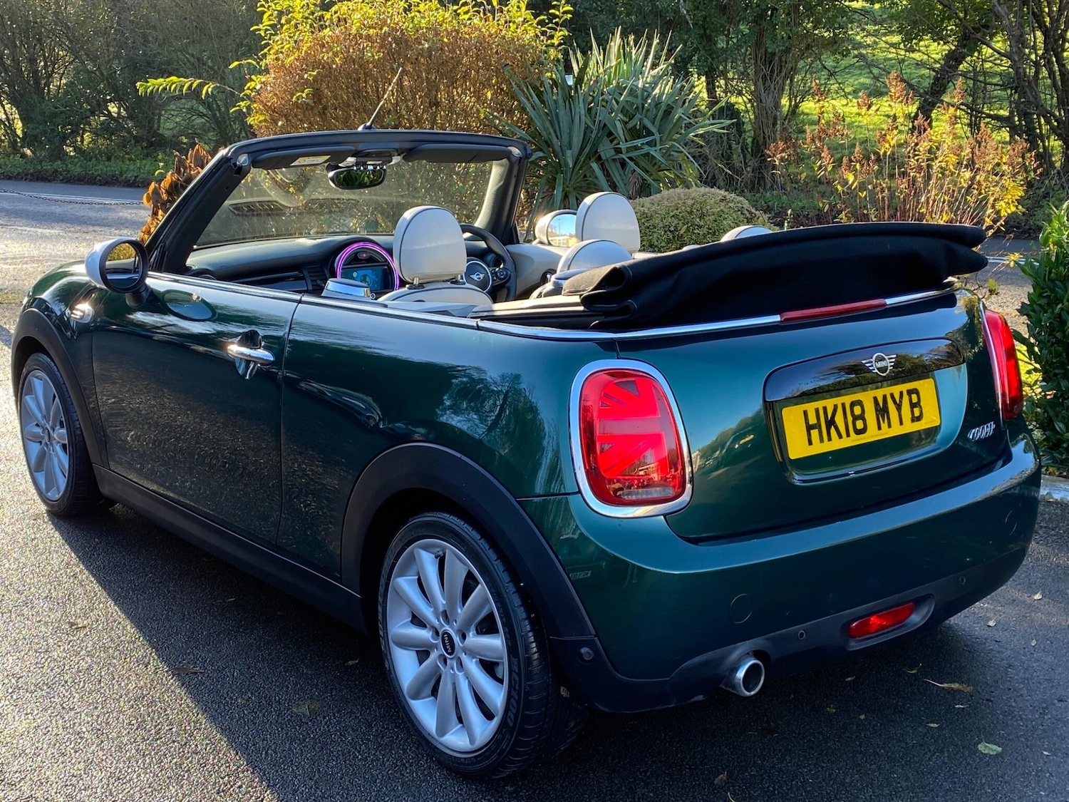 Used MINI Convertible 2018 for sale - 76801067: Photo 10