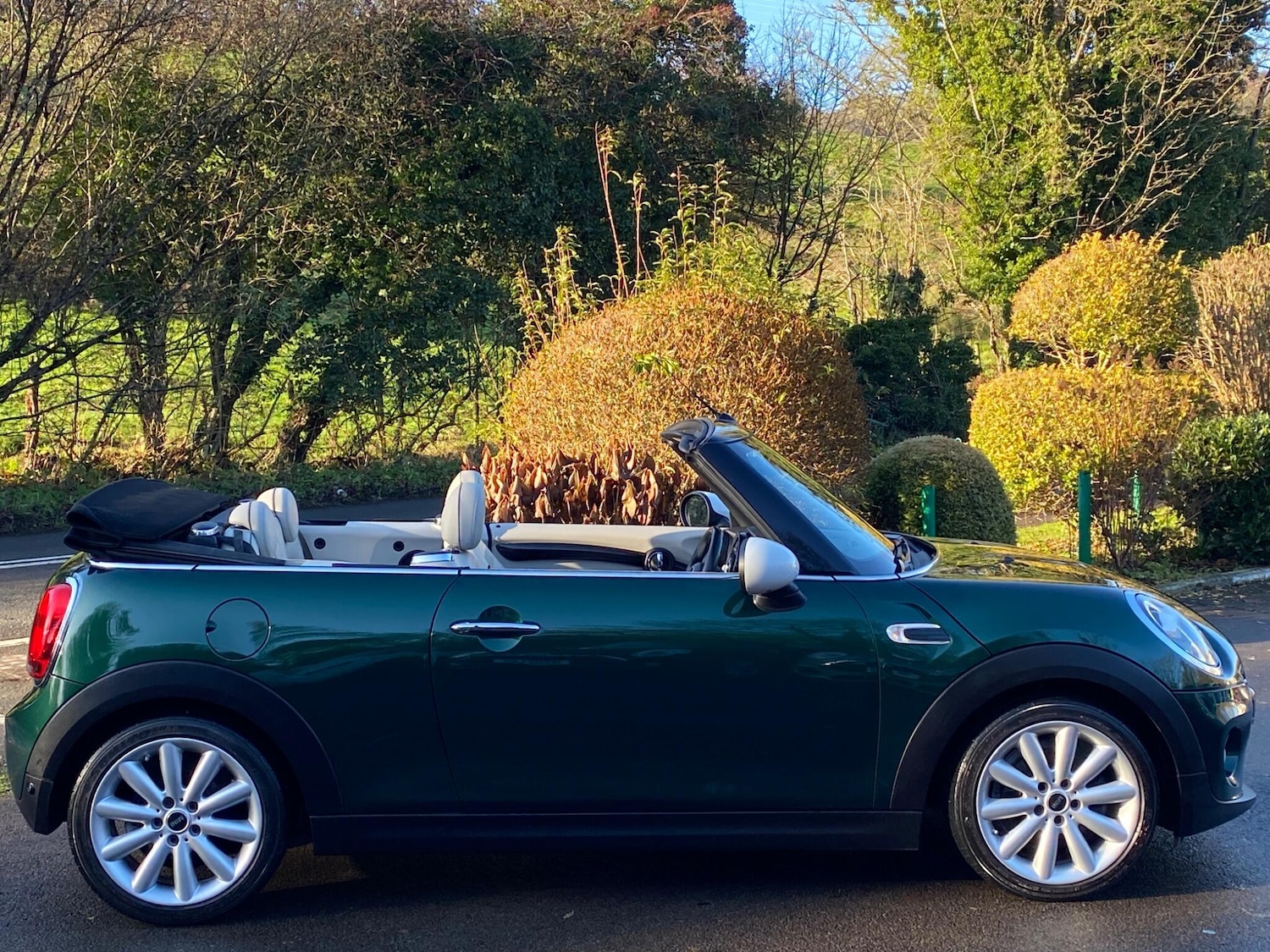 Used MINI Convertible 2018 for sale - 76801067: Photo 11