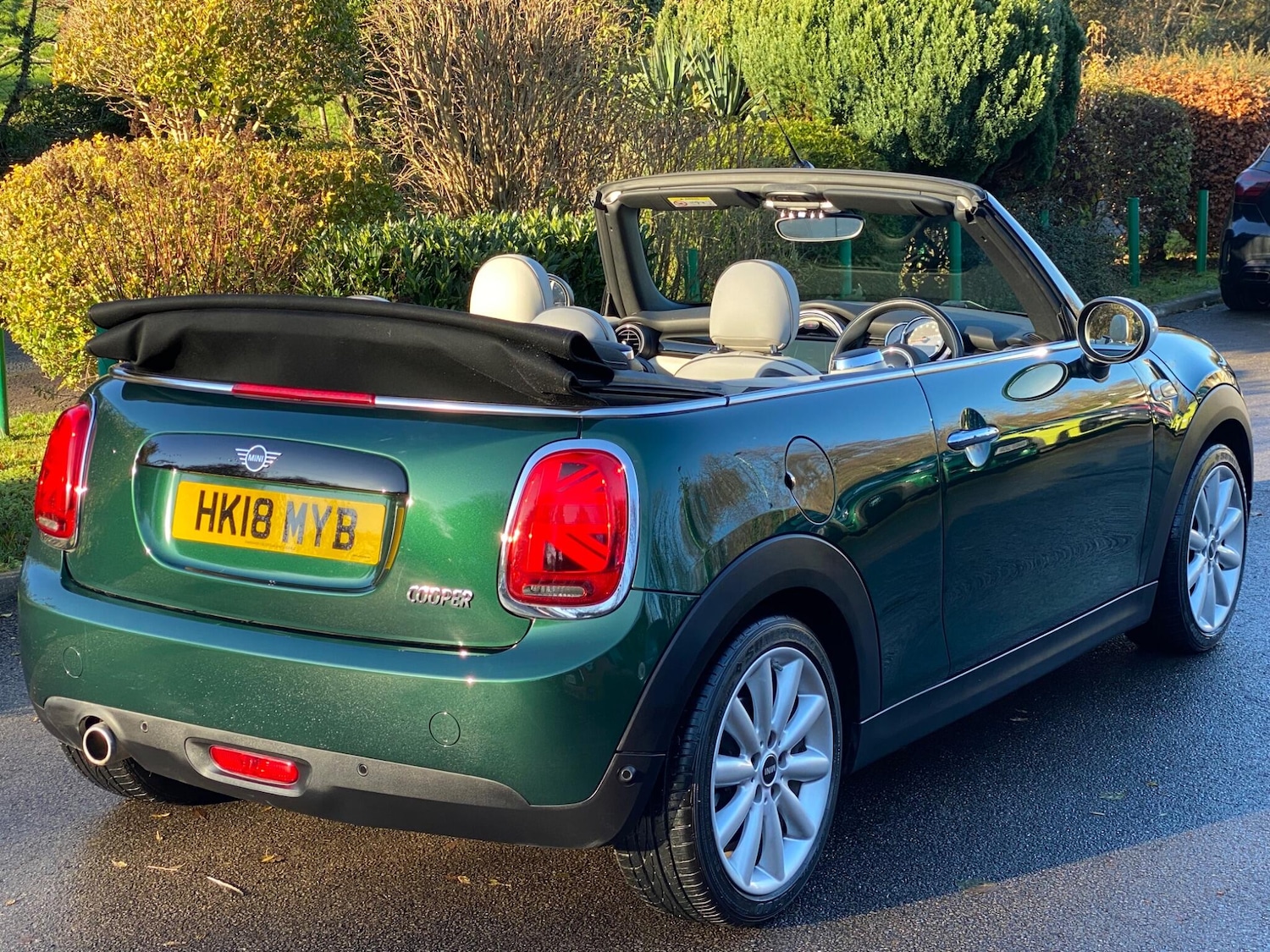 Used MINI Convertible 2018 for sale - 76801067: Photo 4