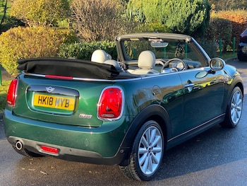 Used MINI Convertible 2018 for sale - 76801067: Photo