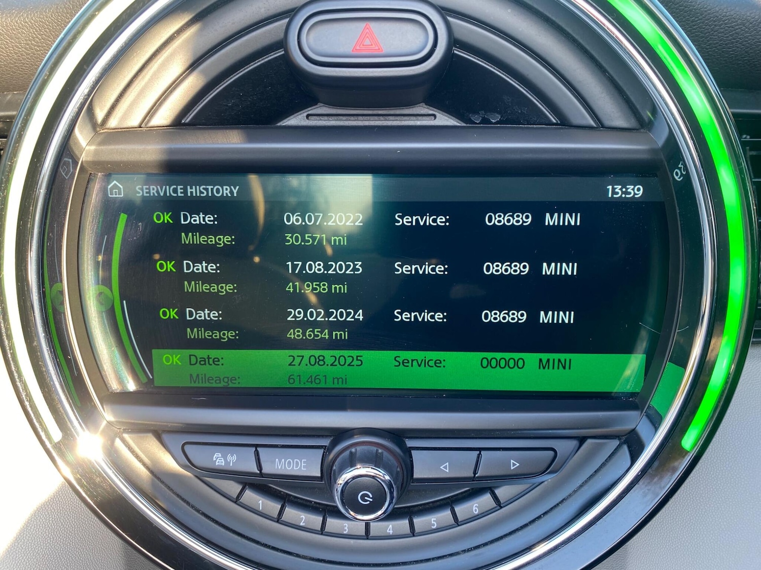 Used MINI Convertible 2018 for sale - 76801067: Photo 6