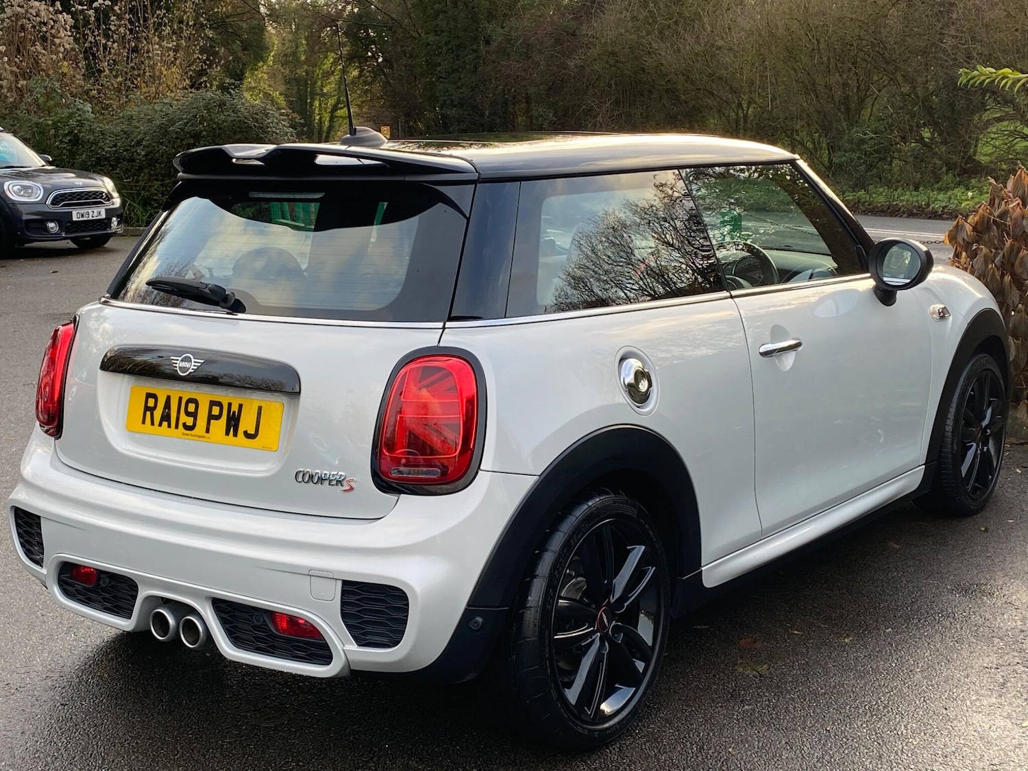 Used MINI Hatch 2019 for sale - 76824999: Photo 2