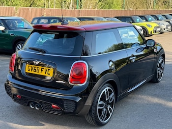 Used MINI Hatch 2018 for sale - 79472357: Photo