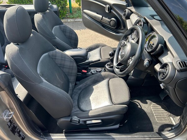 Used MINI Convertible 2017 for sale - 74242415: Photo 19