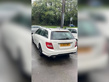 Used Mercedes-Benz C-Class 2012 for sale - 76166954: Photo 2