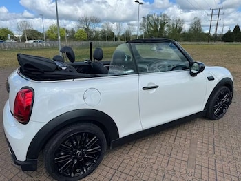 Used MINI Convertible 2023 for sale - 78417011: Photo