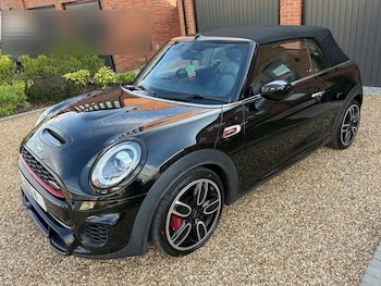 Used MINI Convertible 2019 for sale - 77839860: Photo