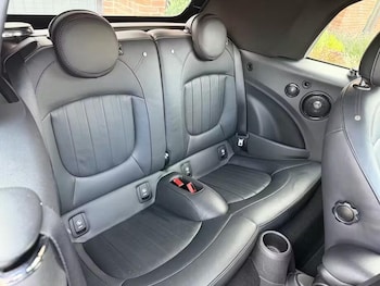 Used MINI Convertible 2019 for sale - 77839860: Photo