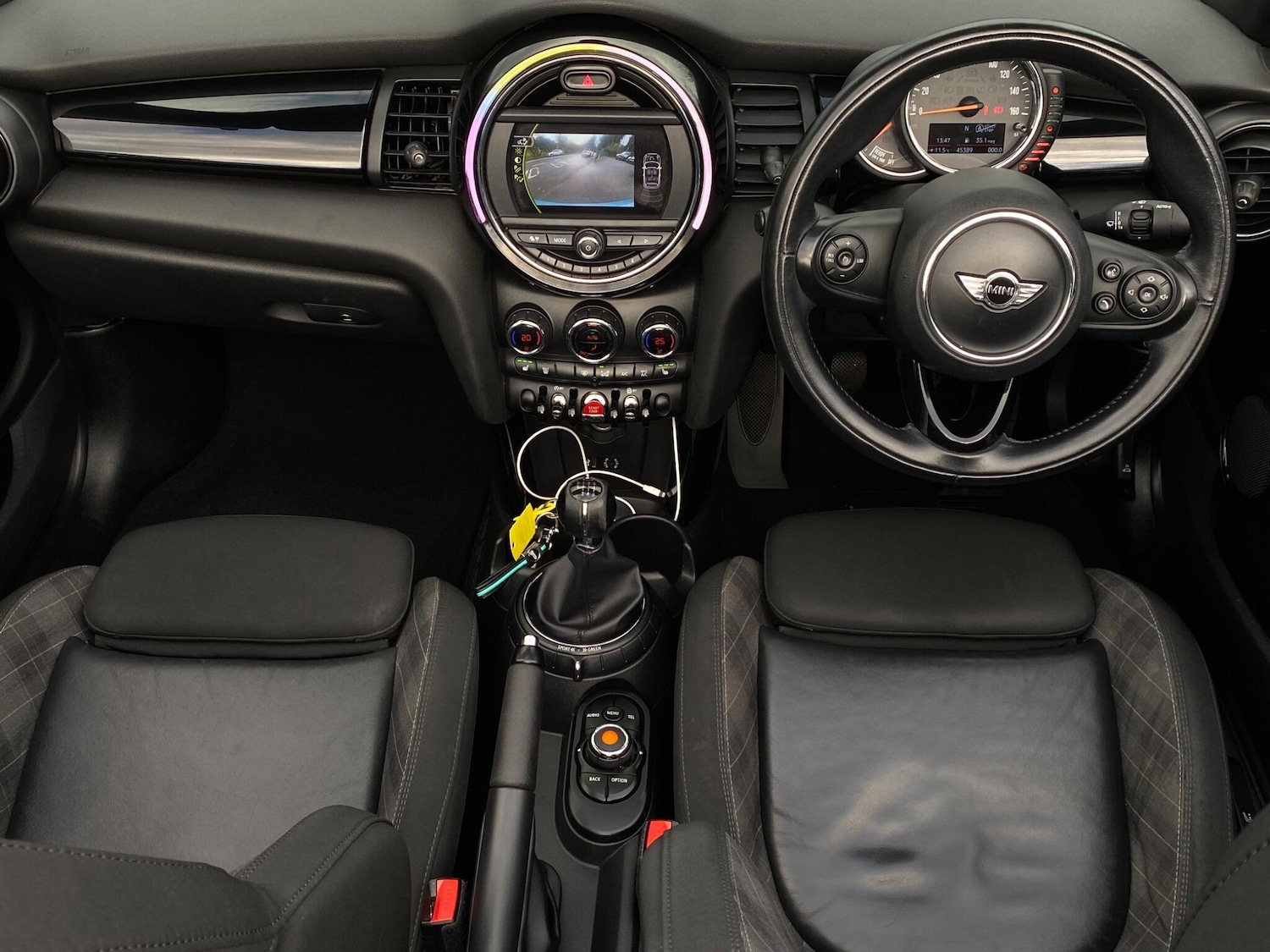 Used MINI Convertible 2016 for sale - 76850532: Photo 16