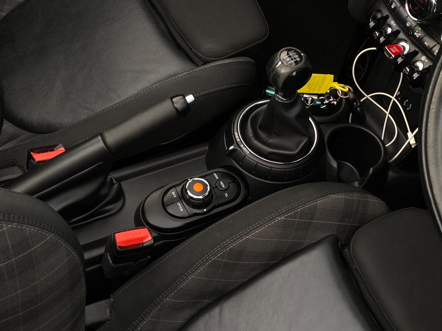 Used MINI Convertible 2016 for sale - 76850532: Photo 21