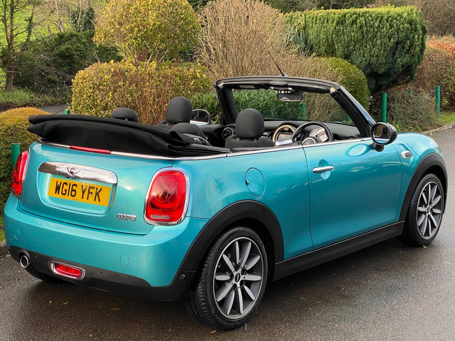 Used MINI Convertible 2016 for sale - 76850532: Photo 3