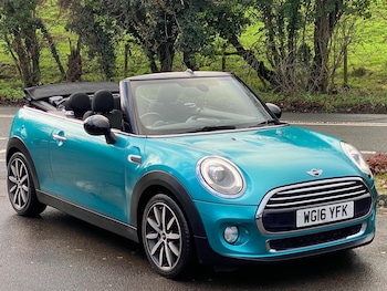 Used MINI Convertible 2016 for sale - 76850532: Photo