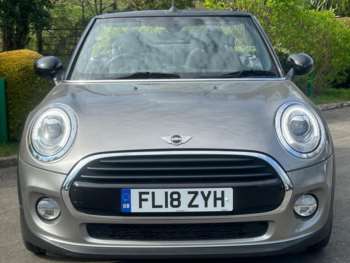 Used MINI Convertible 2018 for sale - 74196313: Photo