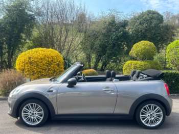Used MINI Convertible 2018 for sale - 74196313: Photo