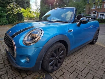 Used MINI Convertible 2017 for sale - 75601152: Photo